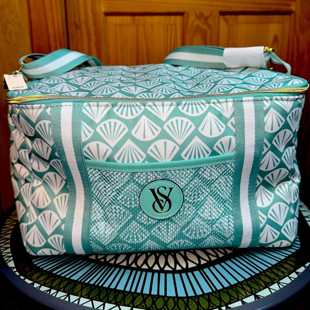 Vs mini ice chest /tote